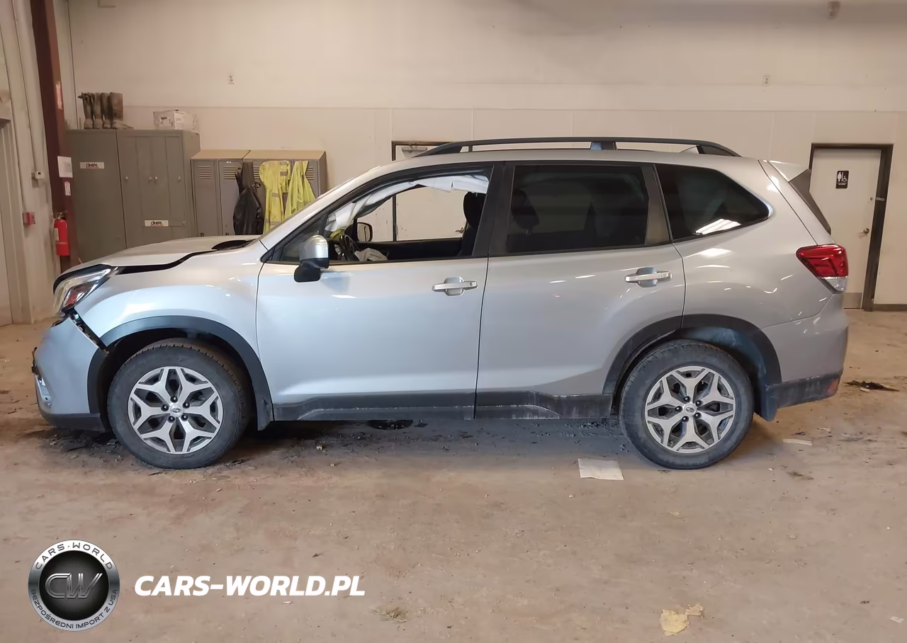 2020 Subaru Forester Premium VIN:JF2SKAJC2LH565990 - 14