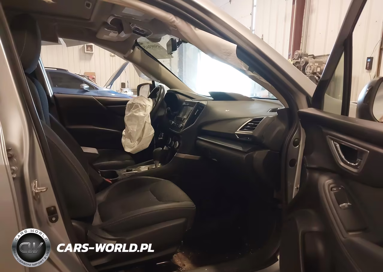 2020 Subaru Forester Premium VIN:JF2SKAJC2LH565990 - 5