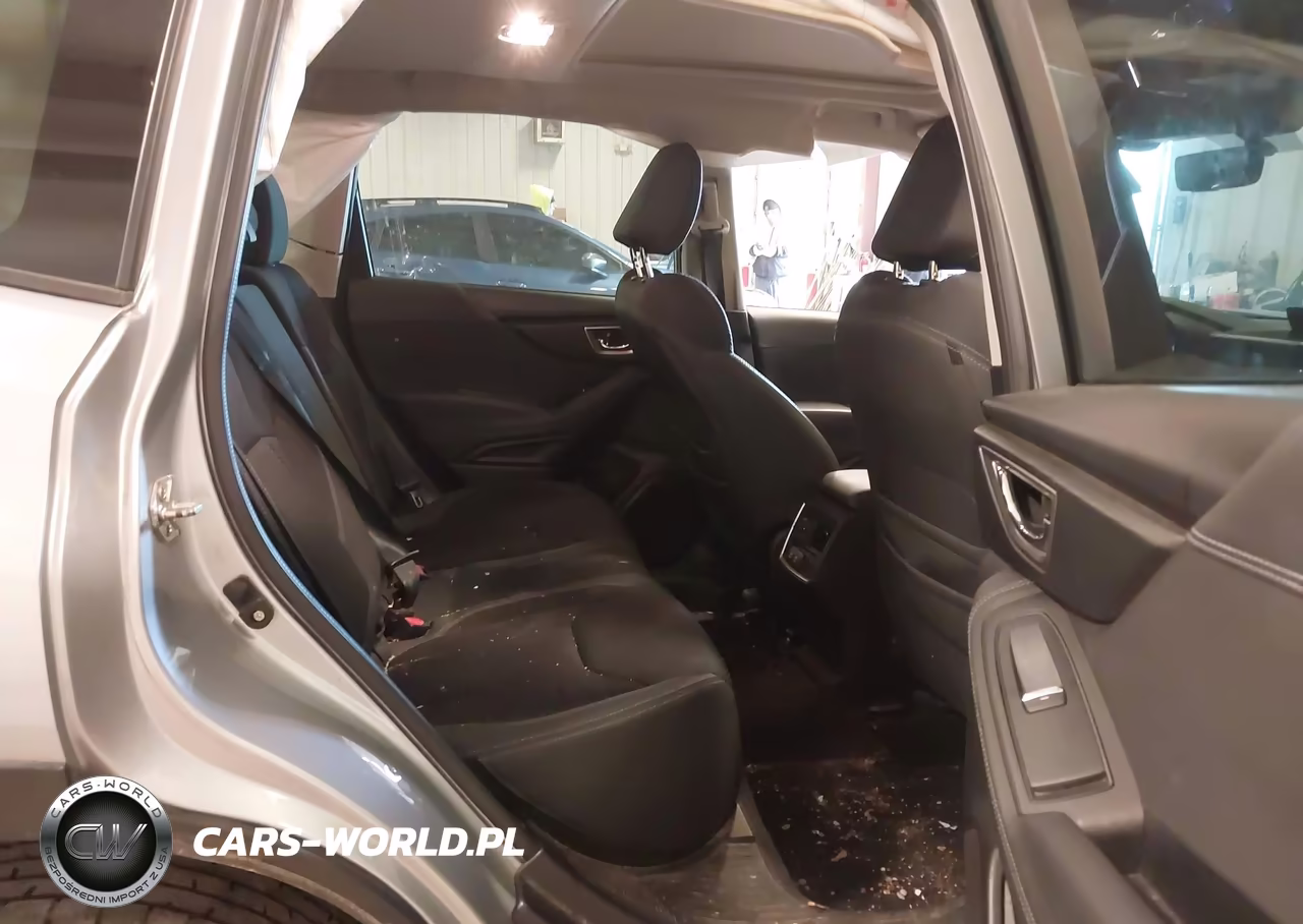 2020 Subaru Forester Premium VIN:JF2SKAJC2LH565990 - 8
