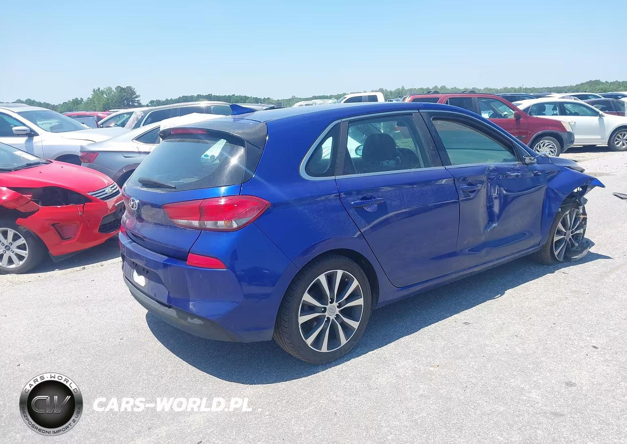 2019 Hyundai Elantra Gt VIN:KMHH35LE4KU095149 - 4