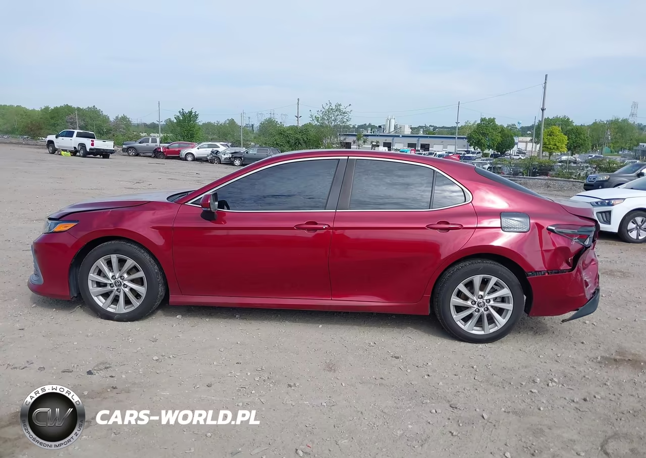 2021 Toyota Camry Le VIN:4T1C11AK9MU409124 - 13