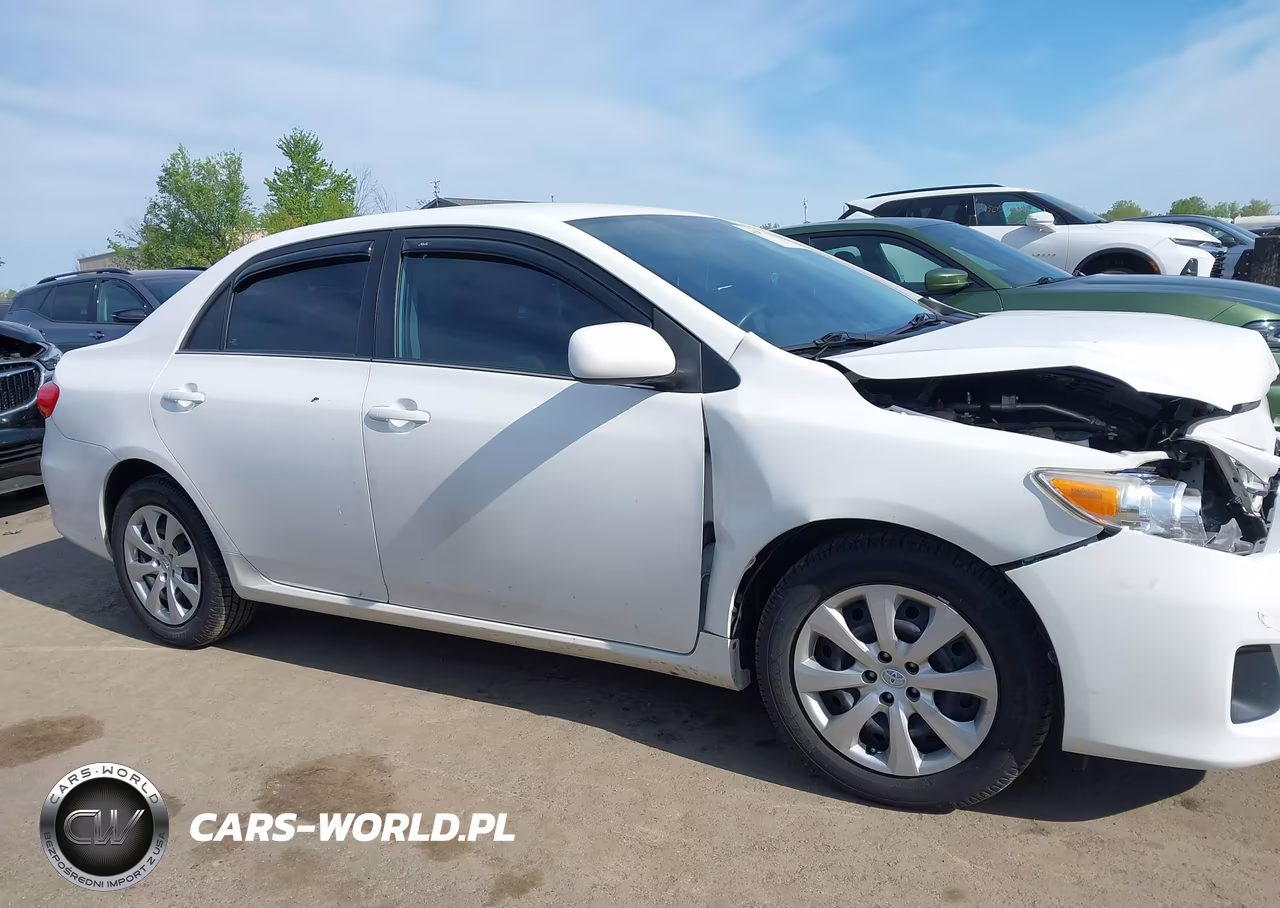 2013 Toyota Corolla Le VIN:2T1BU4EE1DC036381 - 13