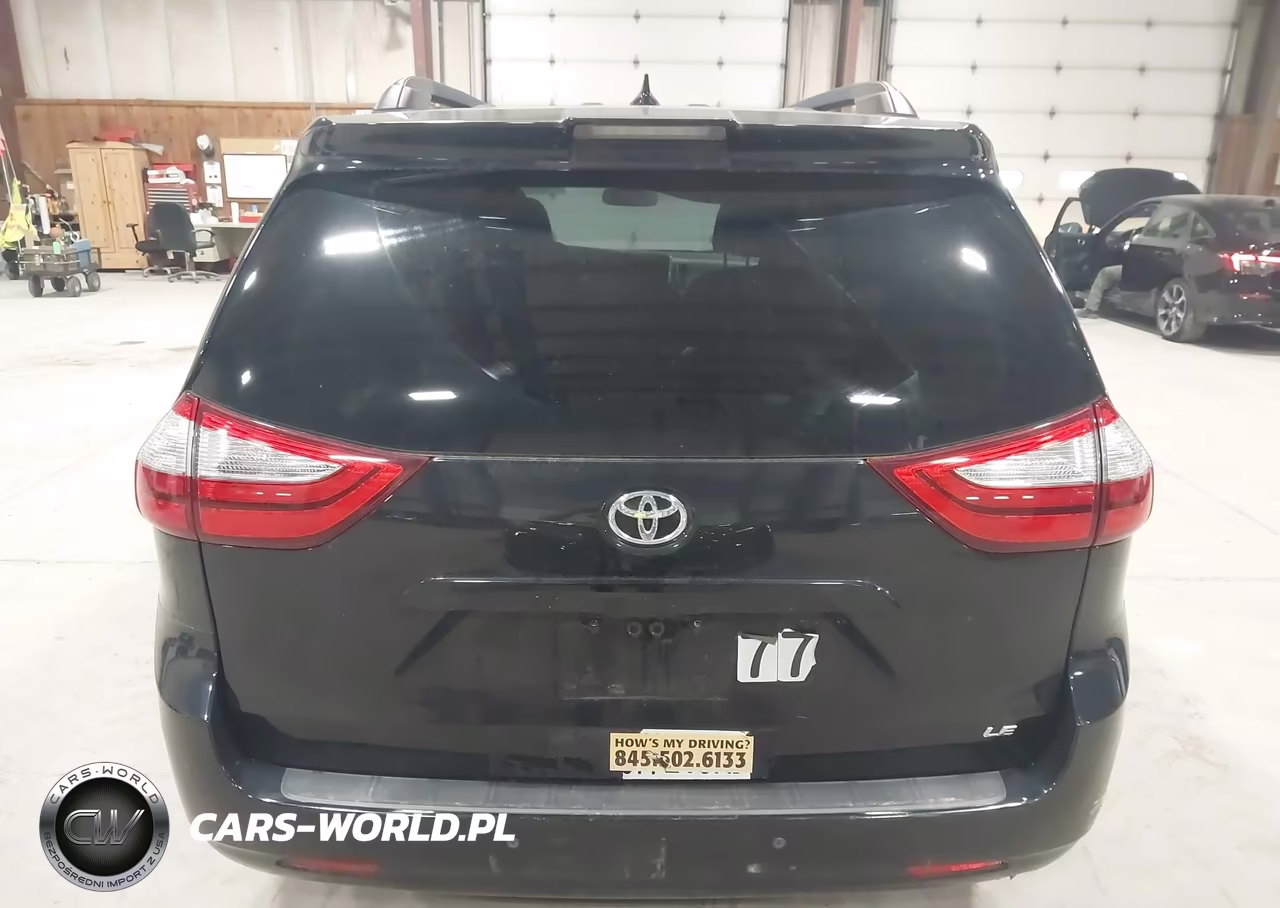 2018 Toyota Sienna Le 8 Passenger VIN:5TDKZ3DCXJS933018 - 16