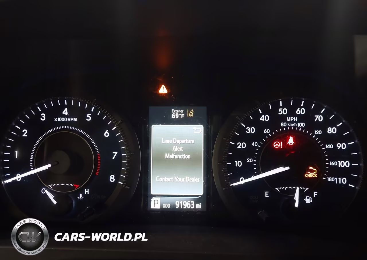 2018 Toyota Sienna Le 8 Passenger VIN:5TDKZ3DCXJS933018 - 7