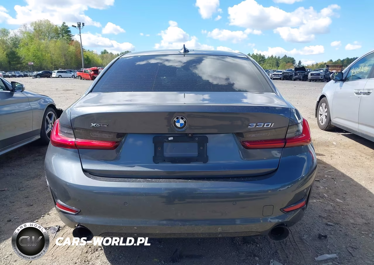 2019 BMW 330I xDrive VIN:WBA5R7C56KAJ86858 - 17