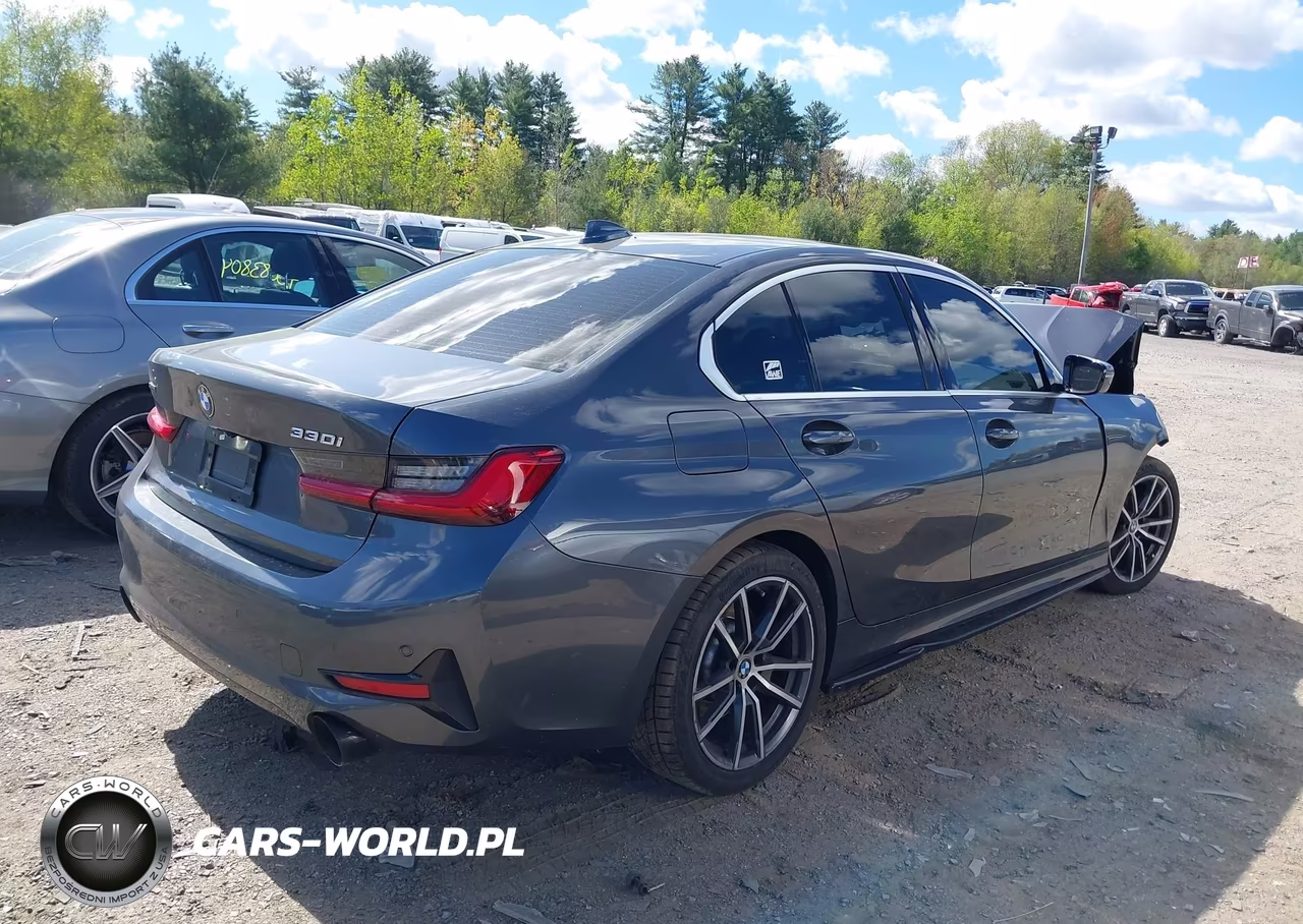 2019 BMW 330I xDrive VIN:WBA5R7C56KAJ86858 - 4