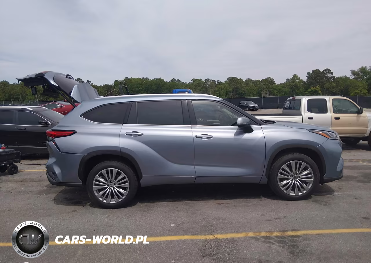 2022 Toyota Highlander Platinum VIN:5TDFZRAH5NS108854 - 14