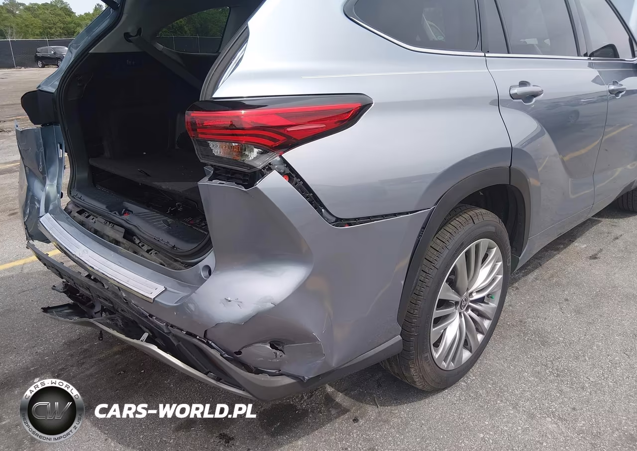 2022 Toyota Highlander Platinum VIN:5TDFZRAH5NS108854 - 19
