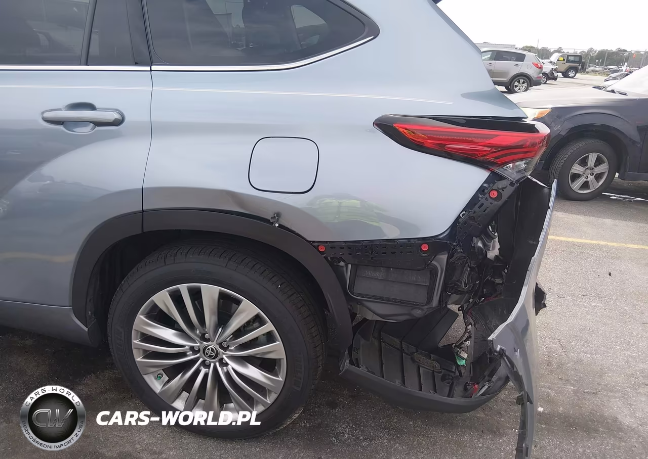 2022 Toyota Highlander Platinum VIN:5TDFZRAH5NS108854 - 20