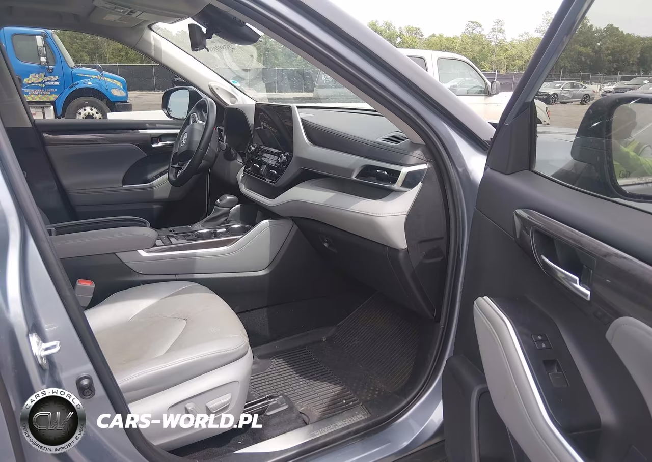 2022 Toyota Highlander Platinum VIN:5TDFZRAH5NS108854 - 5