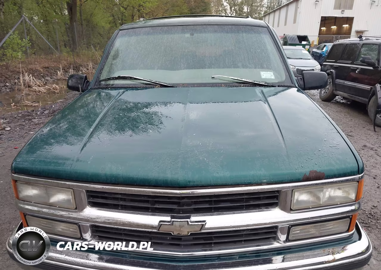 1997 Chevrolet Tahoe VIN:3GNEK18R8VG135942 - 10