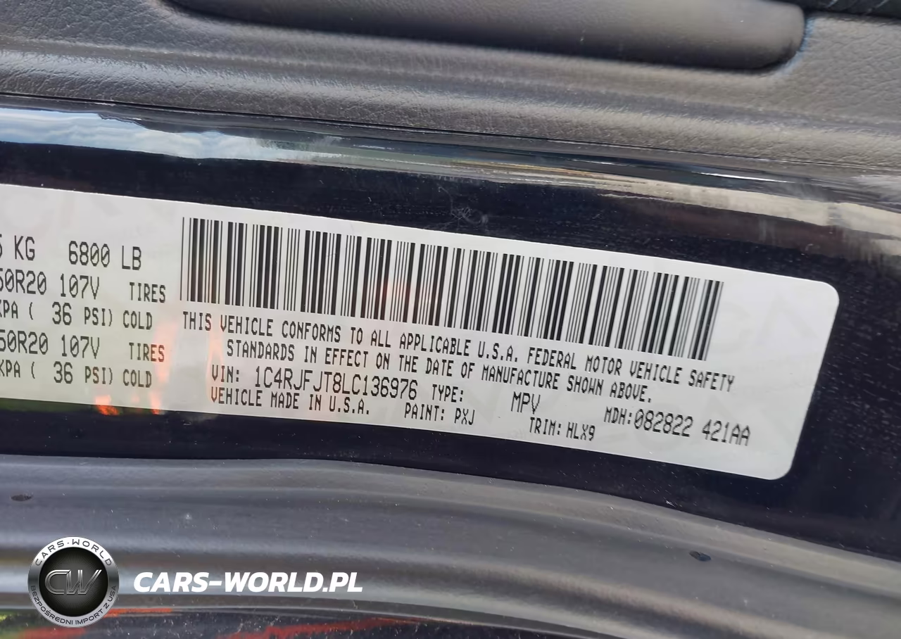 2020 Jeep Grand Cherokee Summit 4X4 VIN:1C4RJFJT8LC136976 - 9