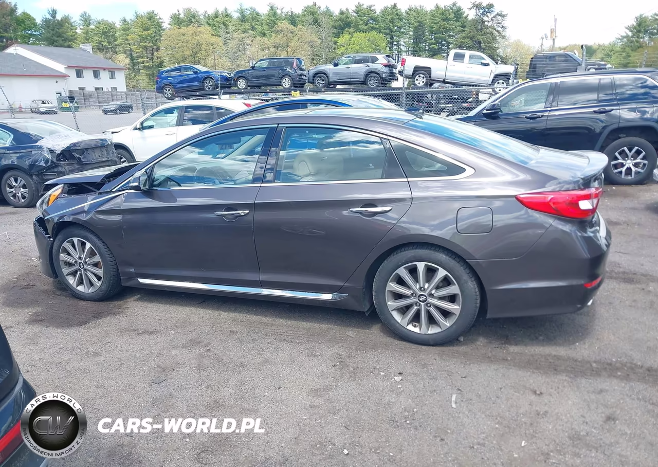 2016 Hyundai Sonata Limited VIN:5NPE34AF7GH424330 - 15