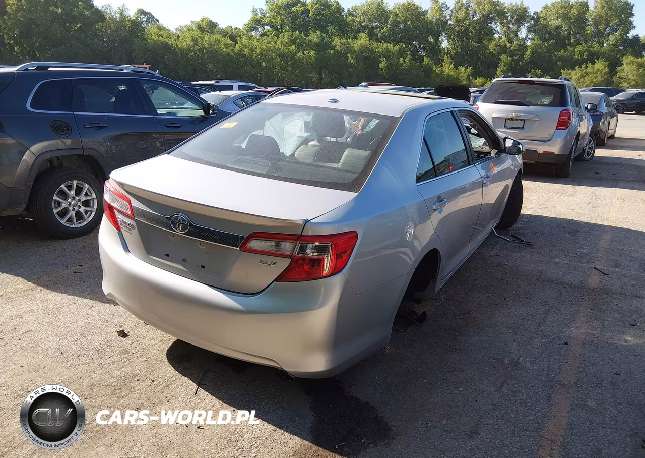 2012 Toyota Camry Xle VIN:4T4BF1FK0CR211283 - 4
