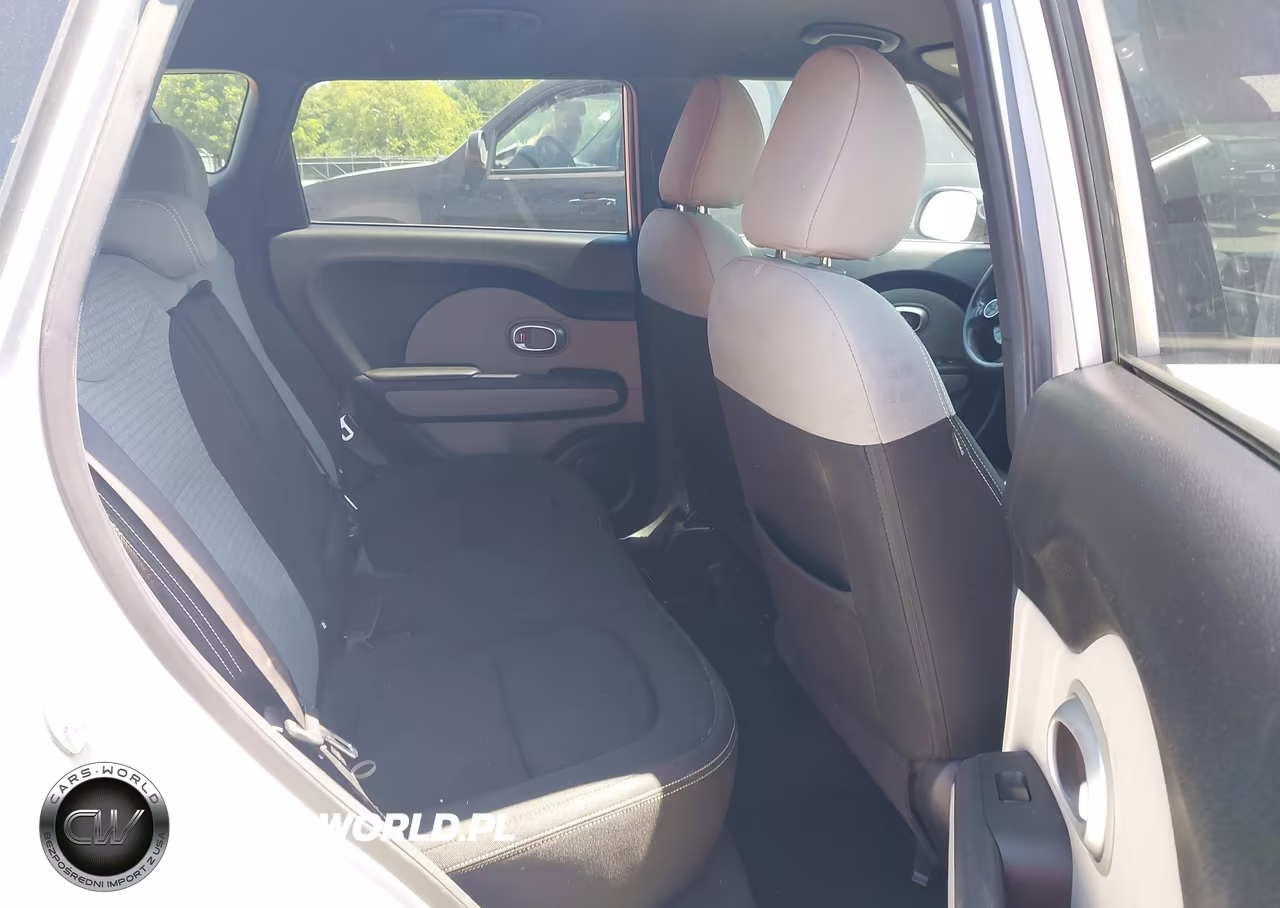 2016 Kia Soul + VIN:KNDJP3A50G7867413 - 8