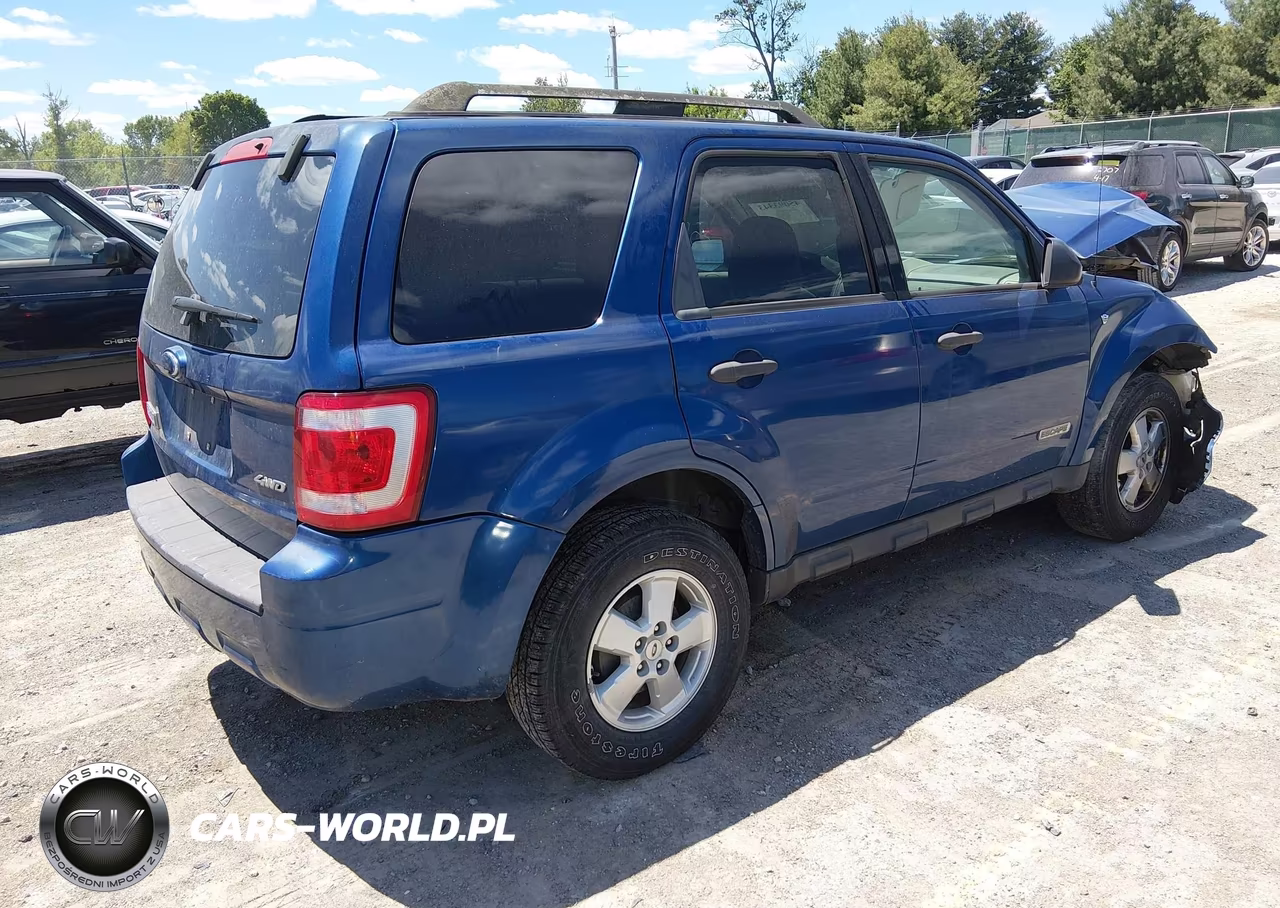 2008 Ford Escape Xlt VIN:1FMCU93178KA70794 - 4