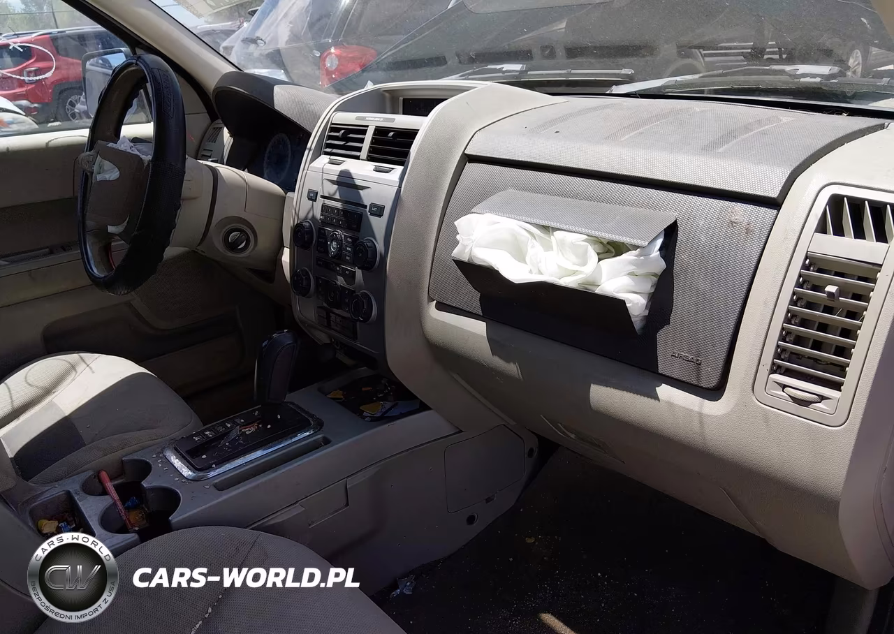 2008 Ford Escape Xlt VIN:1FMCU93178KA70794 - 5