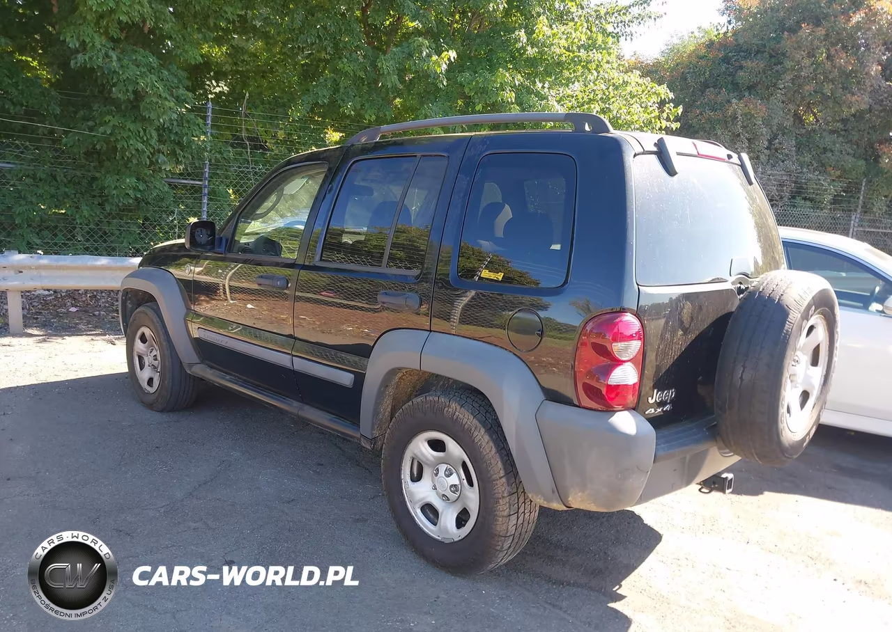 2005 Jeep Liberty Sport VIN:1J4GL48K25W622763 - 3