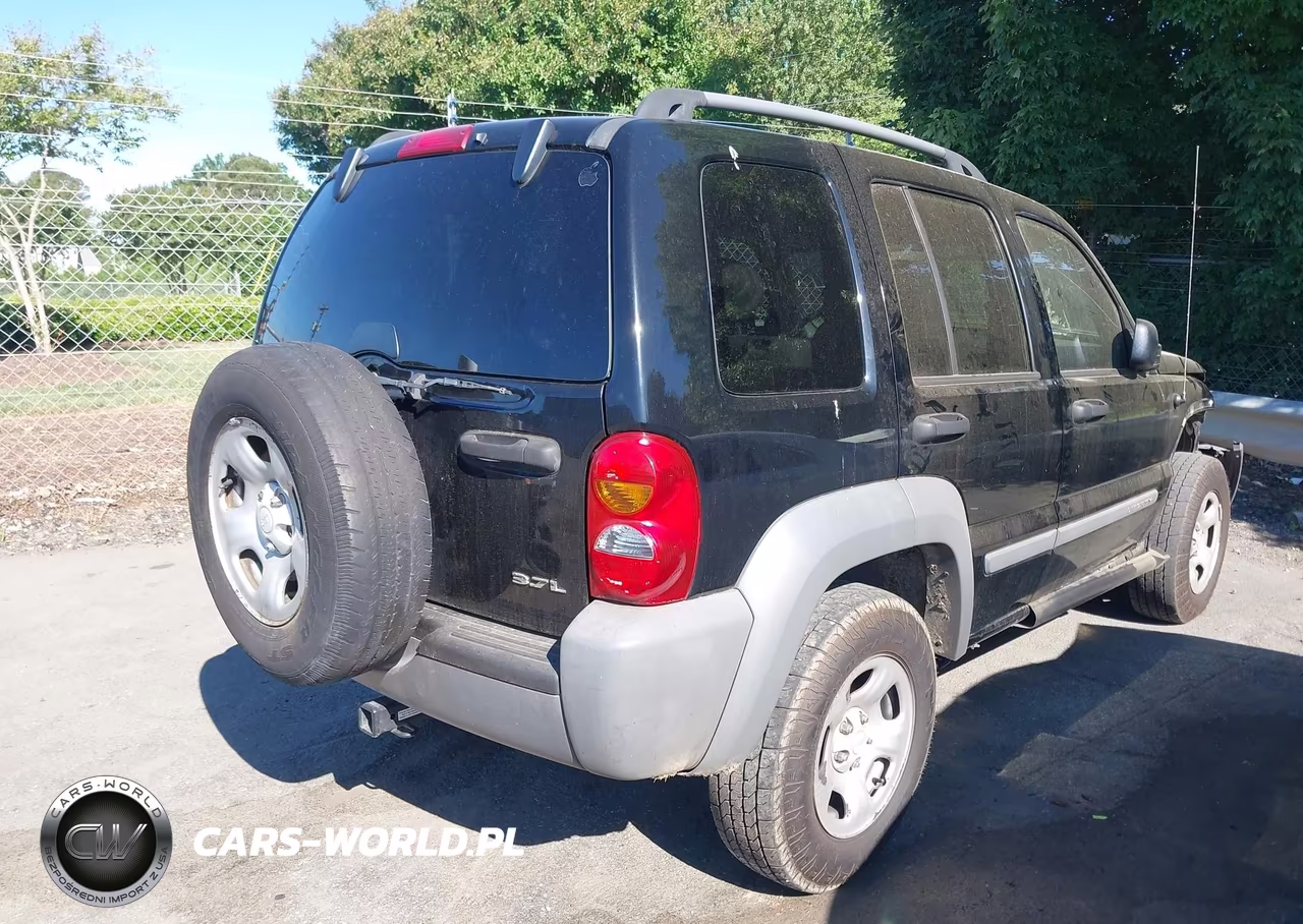 2005 Jeep Liberty Sport VIN:1J4GL48K25W622763 - 4