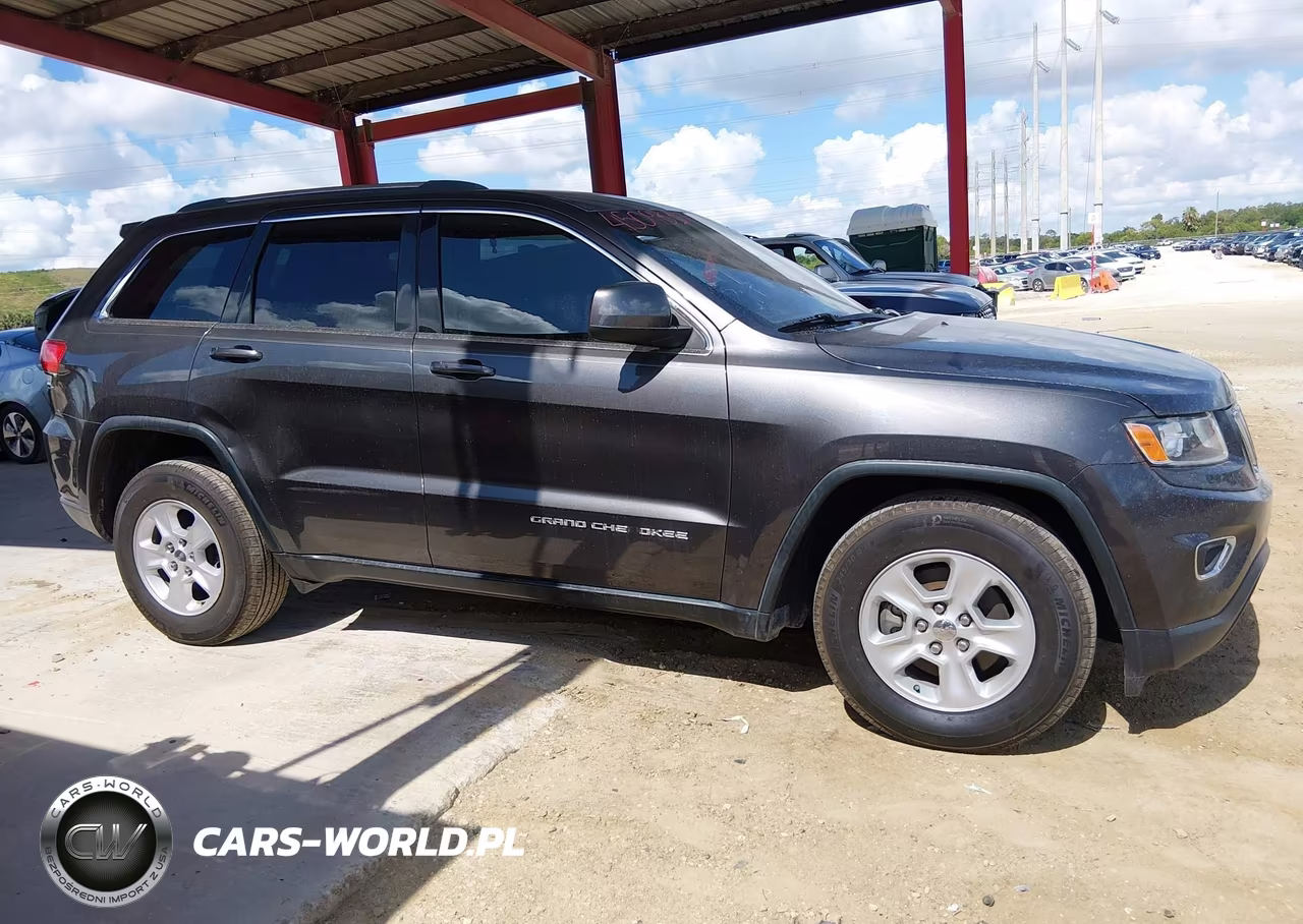 2015 Jeep Grand Cherokee Laredo VIN:1C4RJEAG1FC219196 - 13