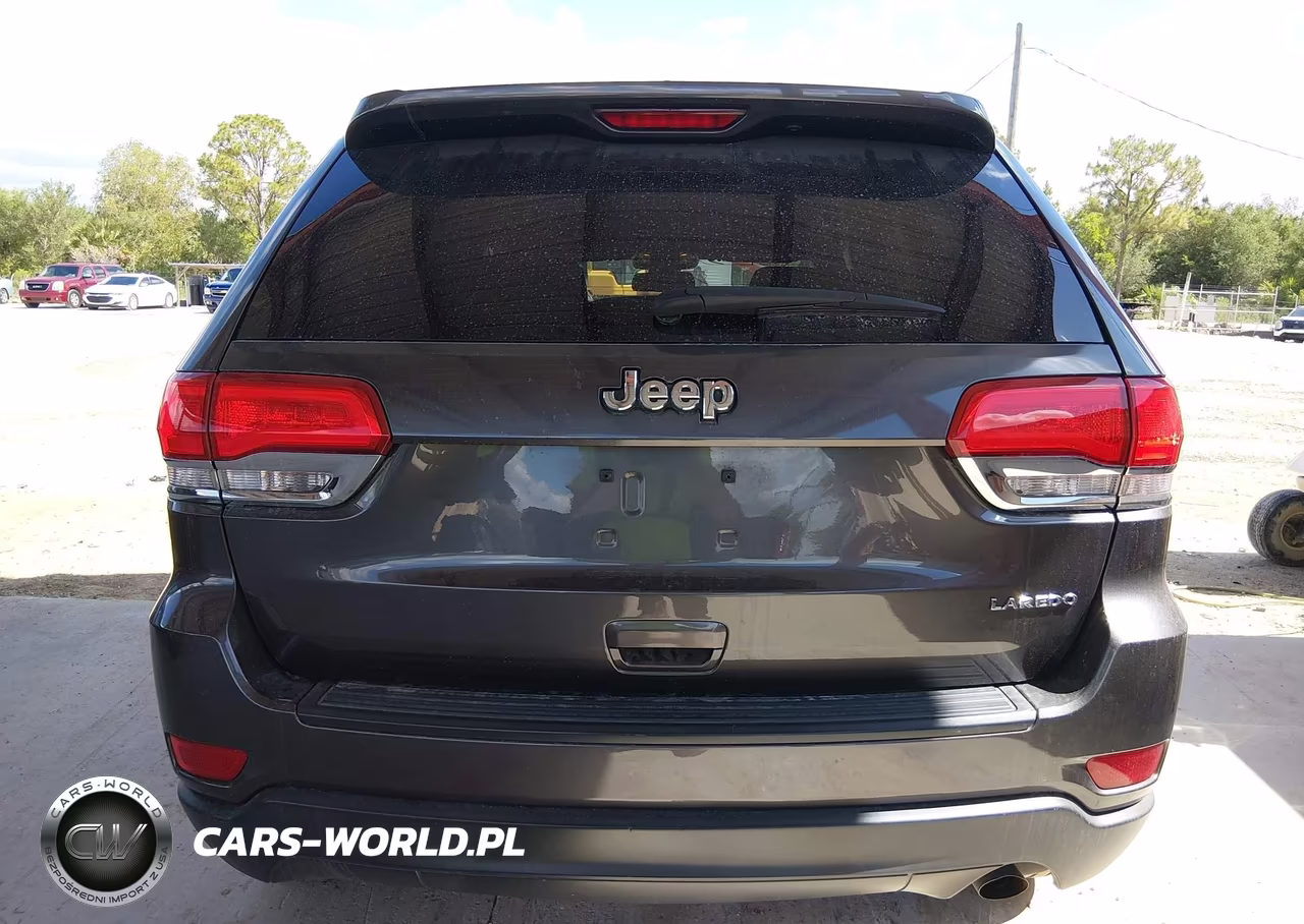 2015 Jeep Grand Cherokee Laredo VIN:1C4RJEAG1FC219196 - 16