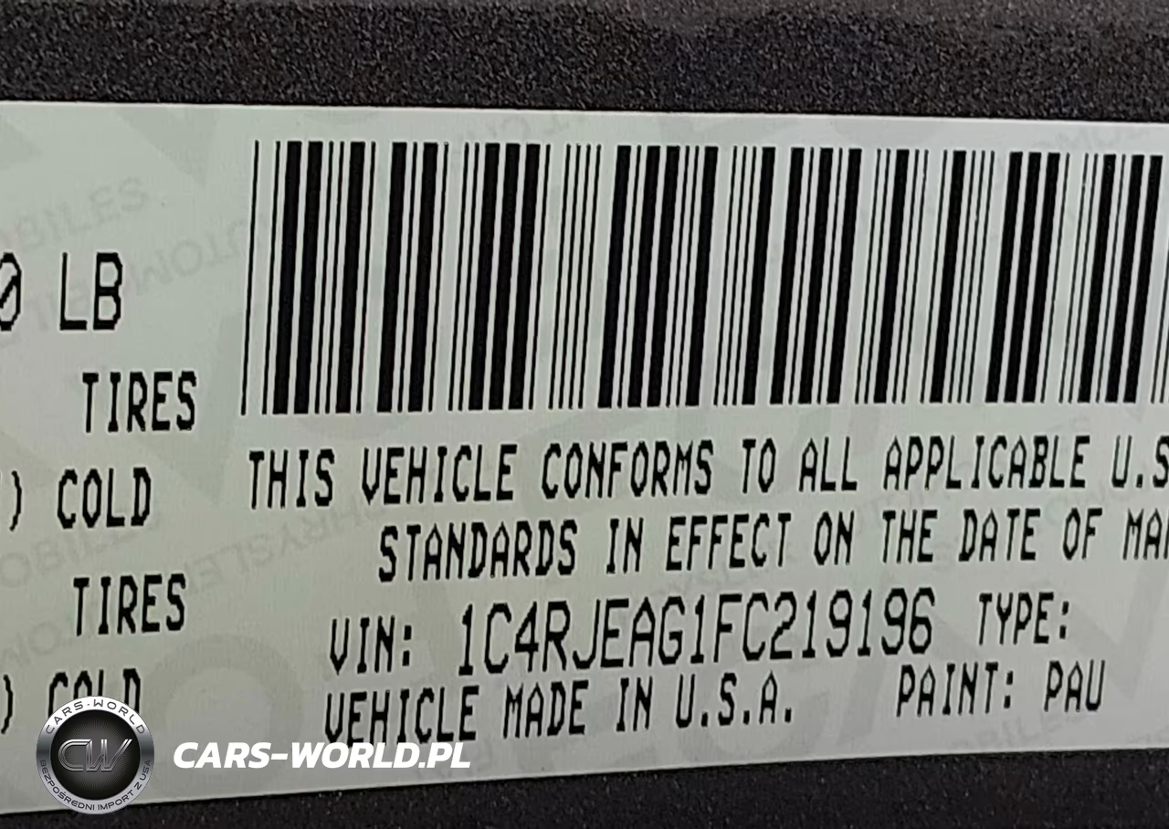 2015 Jeep Grand Cherokee Laredo VIN:1C4RJEAG1FC219196 - 9