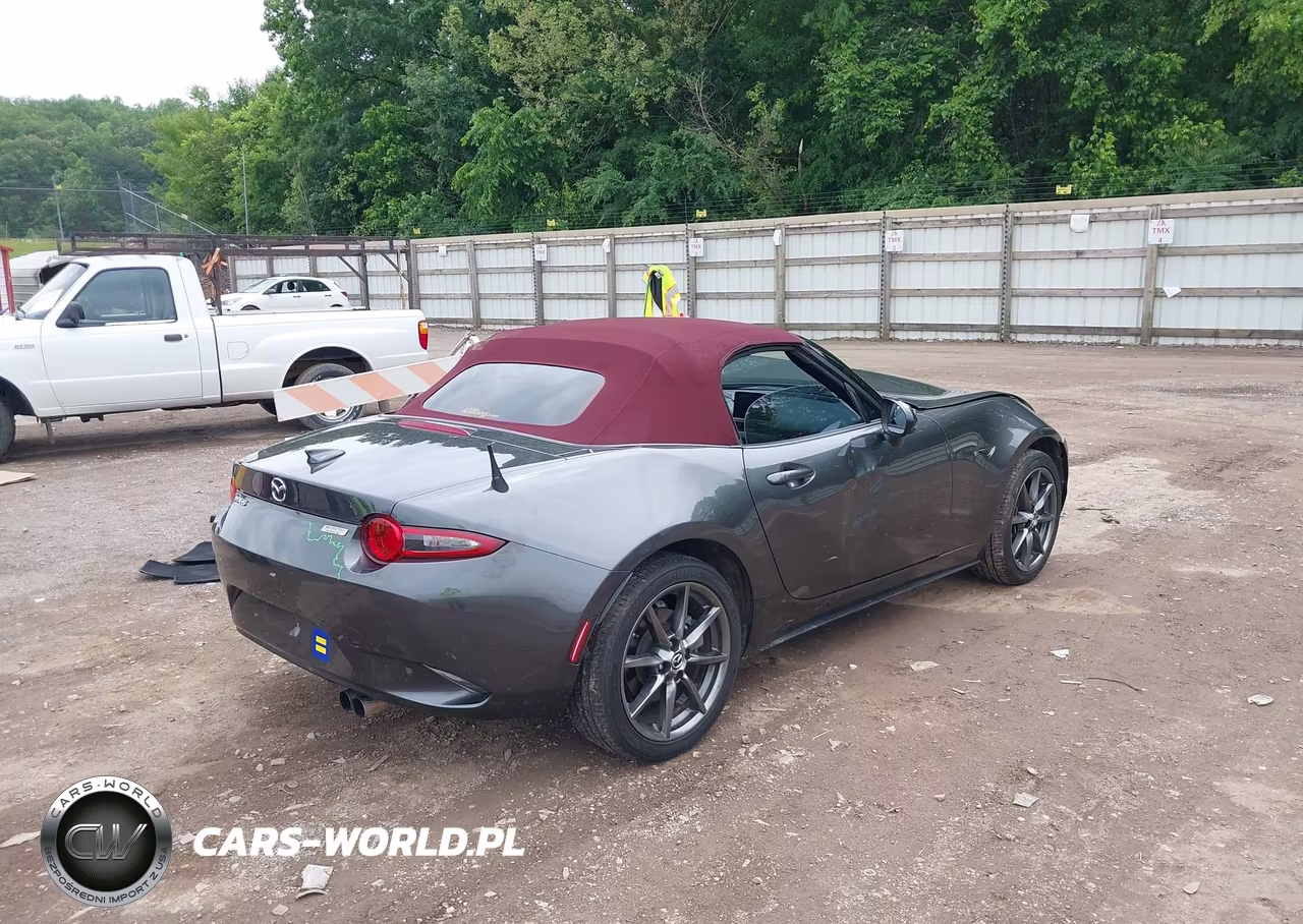 2018 Mazda Mx-5 Miata Grand Touring VIN:JM1NDAD76J0201104 - 4