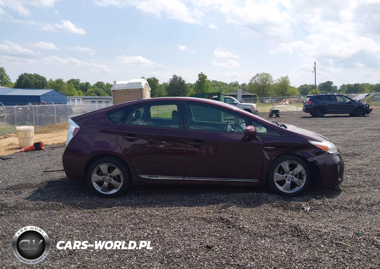 2013 Toyota Prius Three Se VIN:JTDKN3DU0D5586409 - 13
