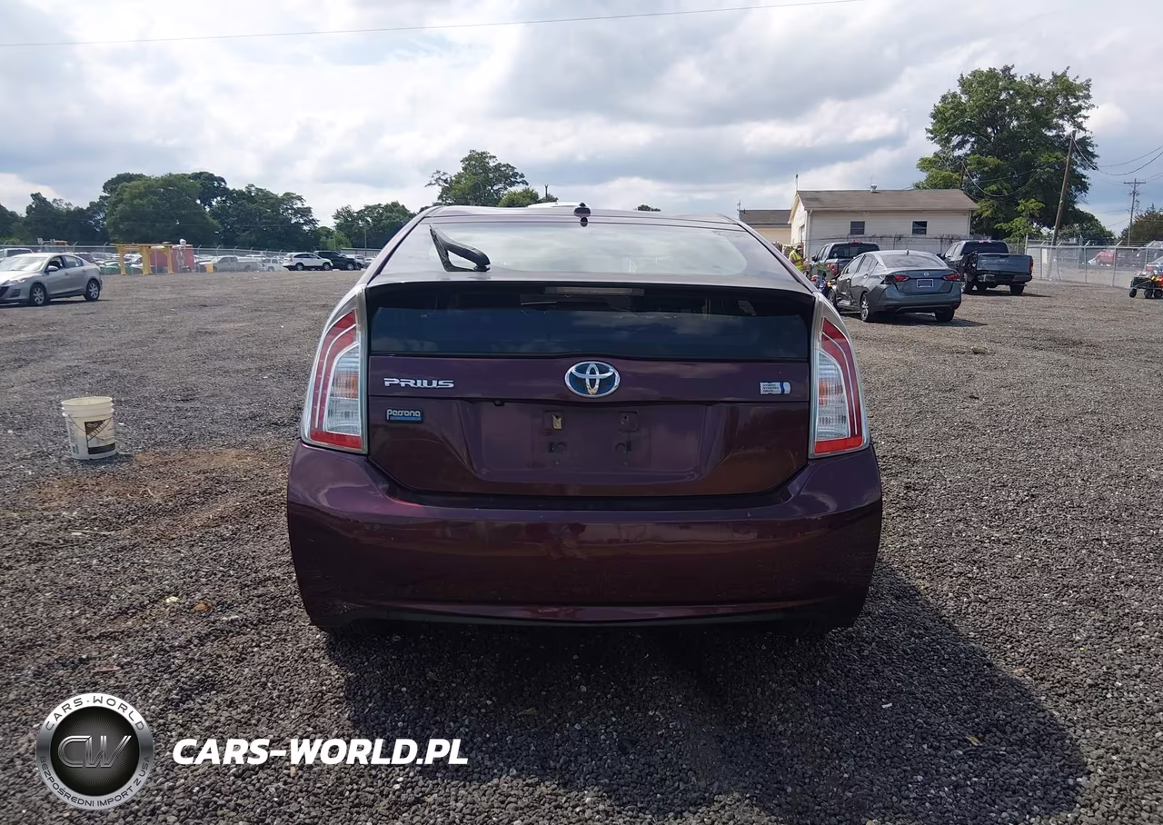 2013 Toyota Prius Three Se VIN:JTDKN3DU0D5586409 - 16