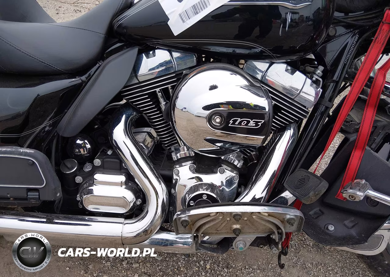 2016 Harley-Davidson Flhtcu Ultra Classic Electra Gld VIN:1HD1FCM12GB640537 - 8