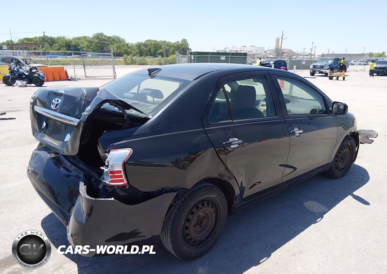 2008 Toyota Yaris VIN:JTDBT923X84021745 - 4