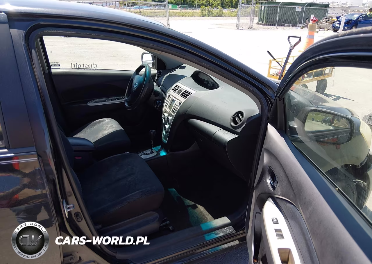 2008 Toyota Yaris VIN:JTDBT923X84021745 - 5