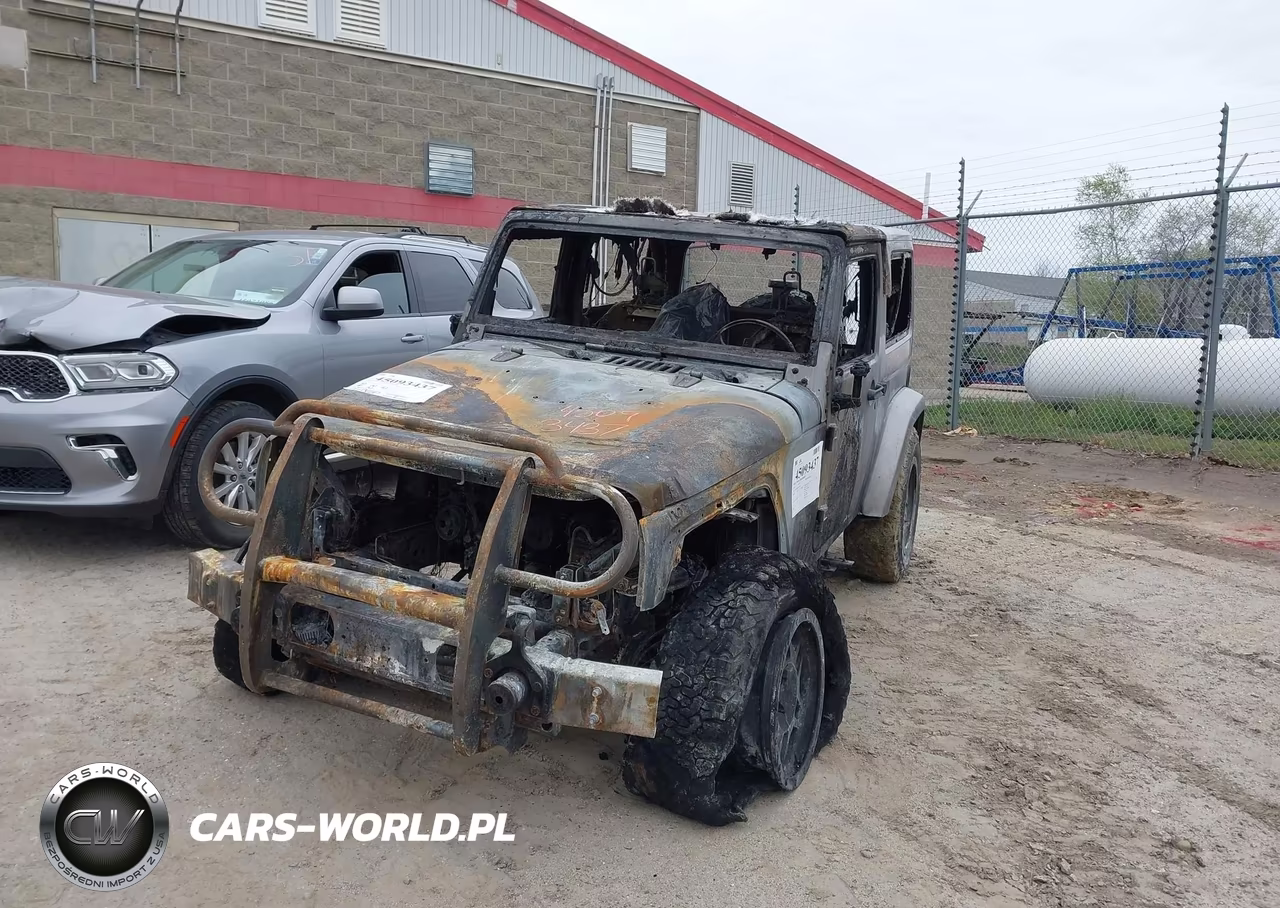 2015 Jeep Wrangler Sahara VIN:1C4GJWBGXFL528015 - 6