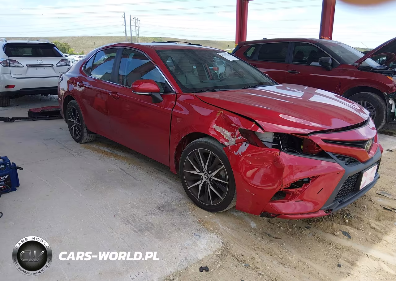 2022 Toyota Camry Se – zdjęcie 1 z 16