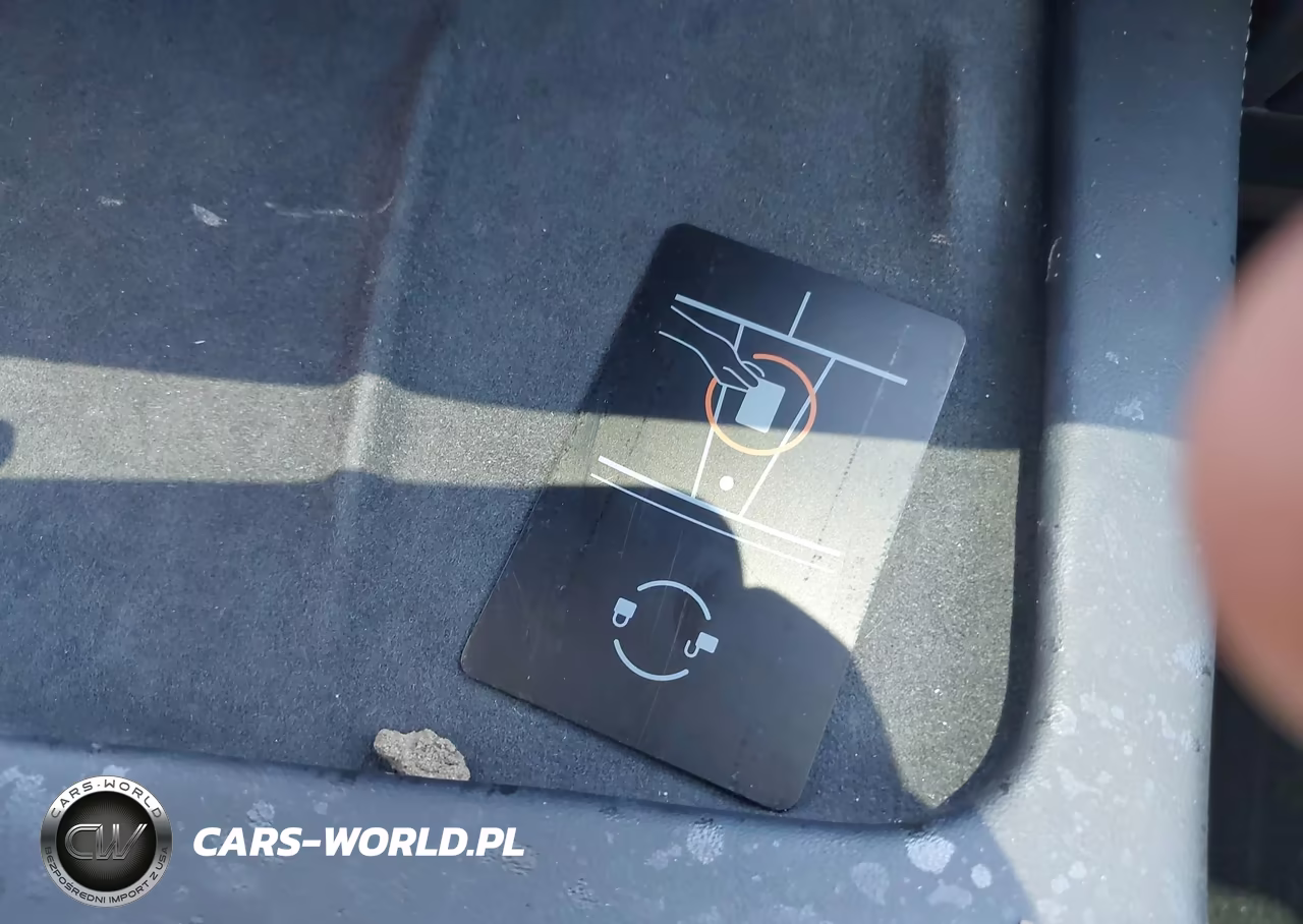 2024 Tesla Model Y Long Range Single Motor Rear-Wheel Drive-Rwd VIN:7SAYGDED4RA334418 - 11