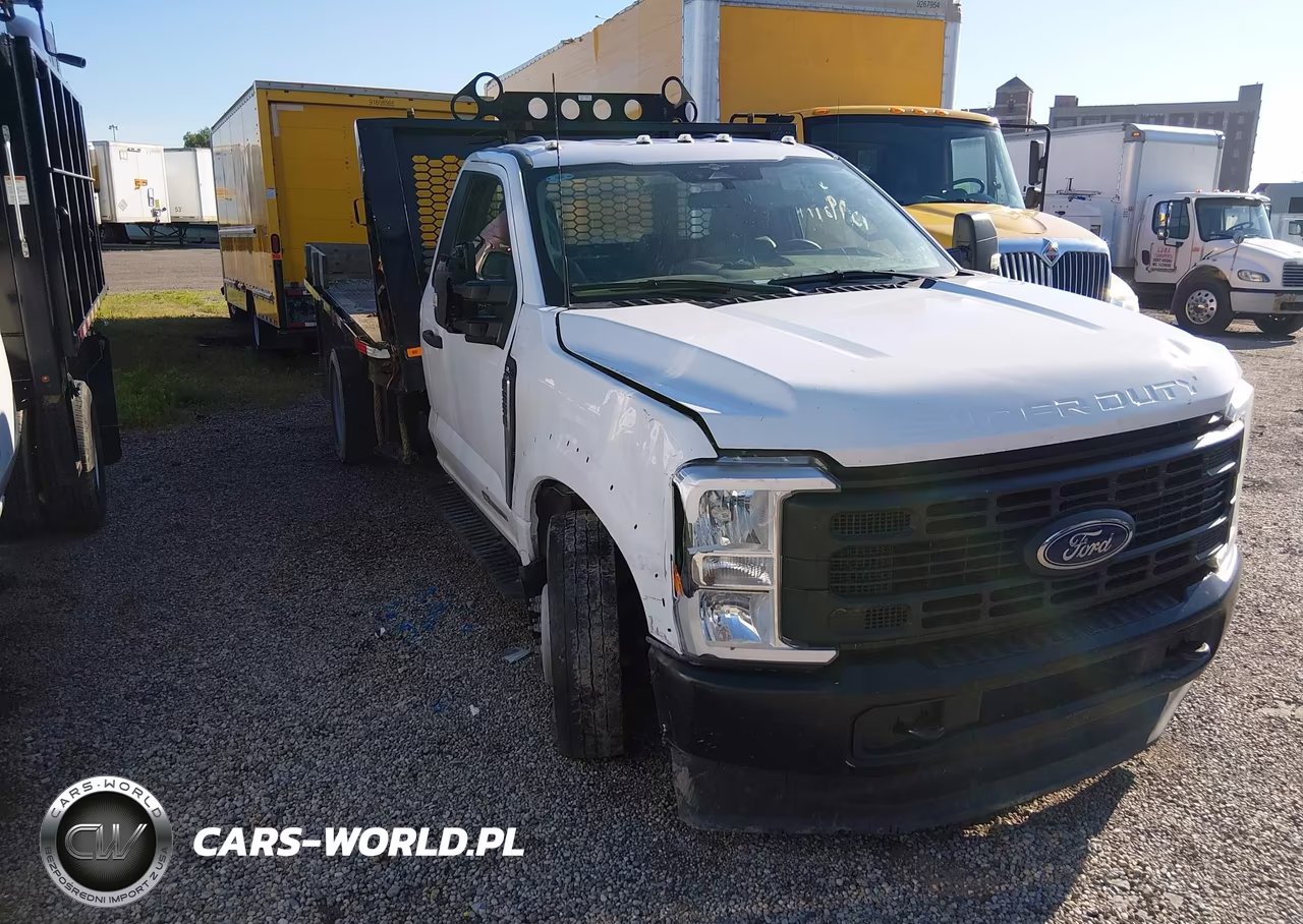 2023 Ford F-550 Chassis Xl – zdjęcie 1 z 14