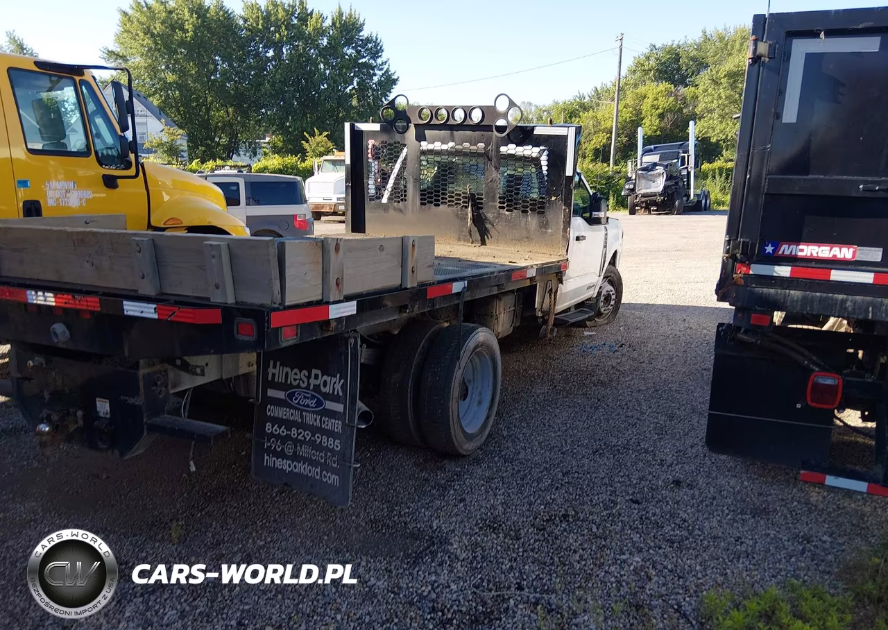 2023 Ford F-550 Chassis Xl VIN:1FDUF5GT7PDA09628 - 4