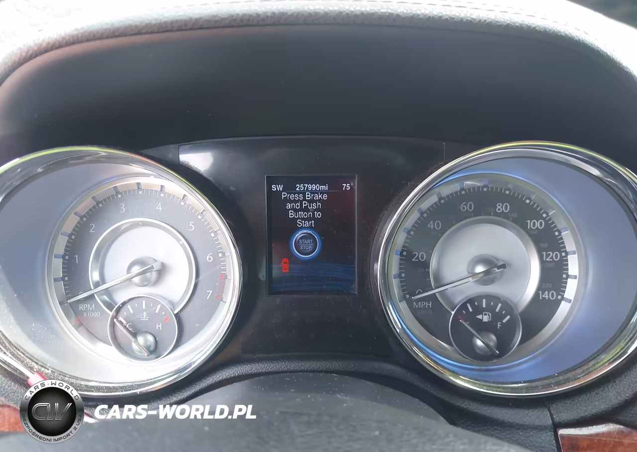 2014 Chrysler 300 VIN:2C3CCAAG9EH206155 - 7