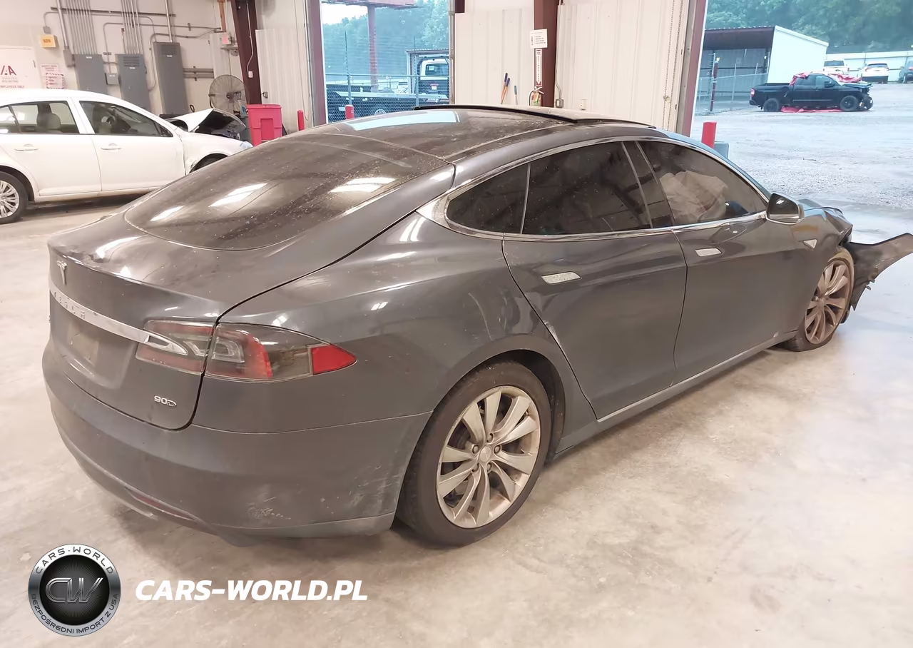 2016 Tesla Model S VIN:5YJSA1E29GF123667 - 4
