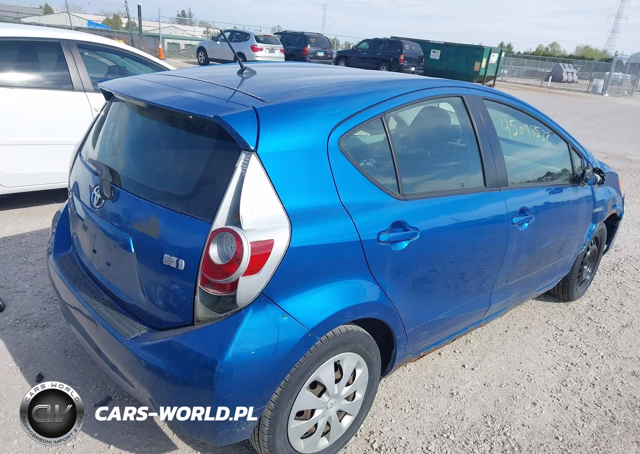 2012 Toyota Prius C Two VIN:JTDKDTB36C1015445 - 4