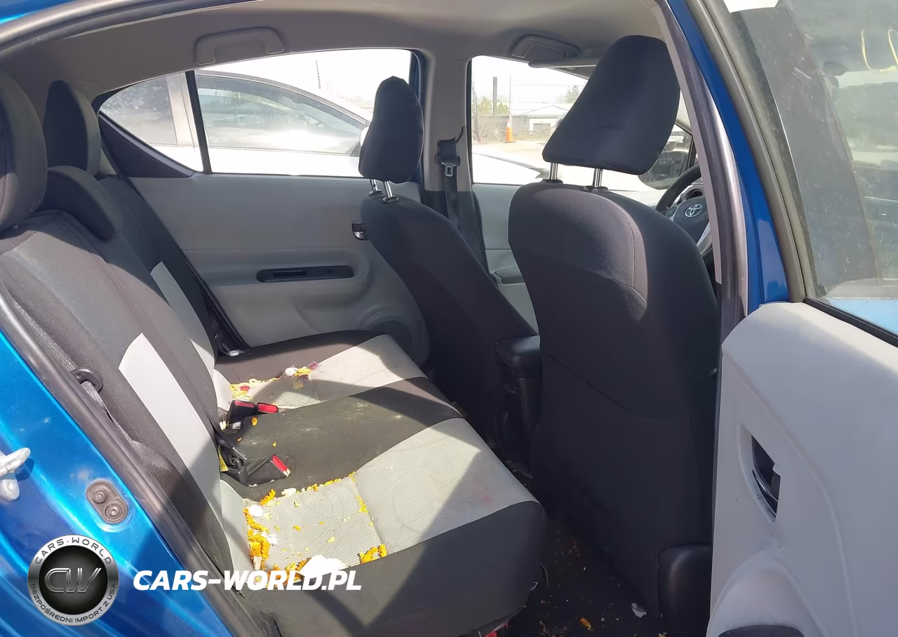 2012 Toyota Prius C Two VIN:JTDKDTB36C1015445 - 8