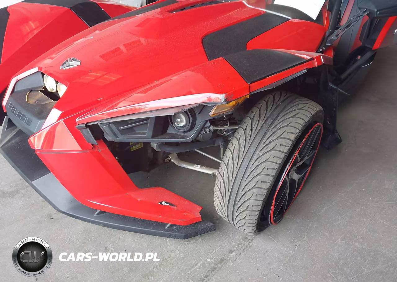 2015 Polaris Slingshot Sl VIN:57XAAPFA3F5100445 - 14