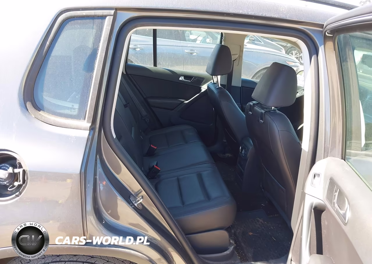2016 Volkswagen Tiguan S VIN:WVGBV7AX7GW509309 - 8