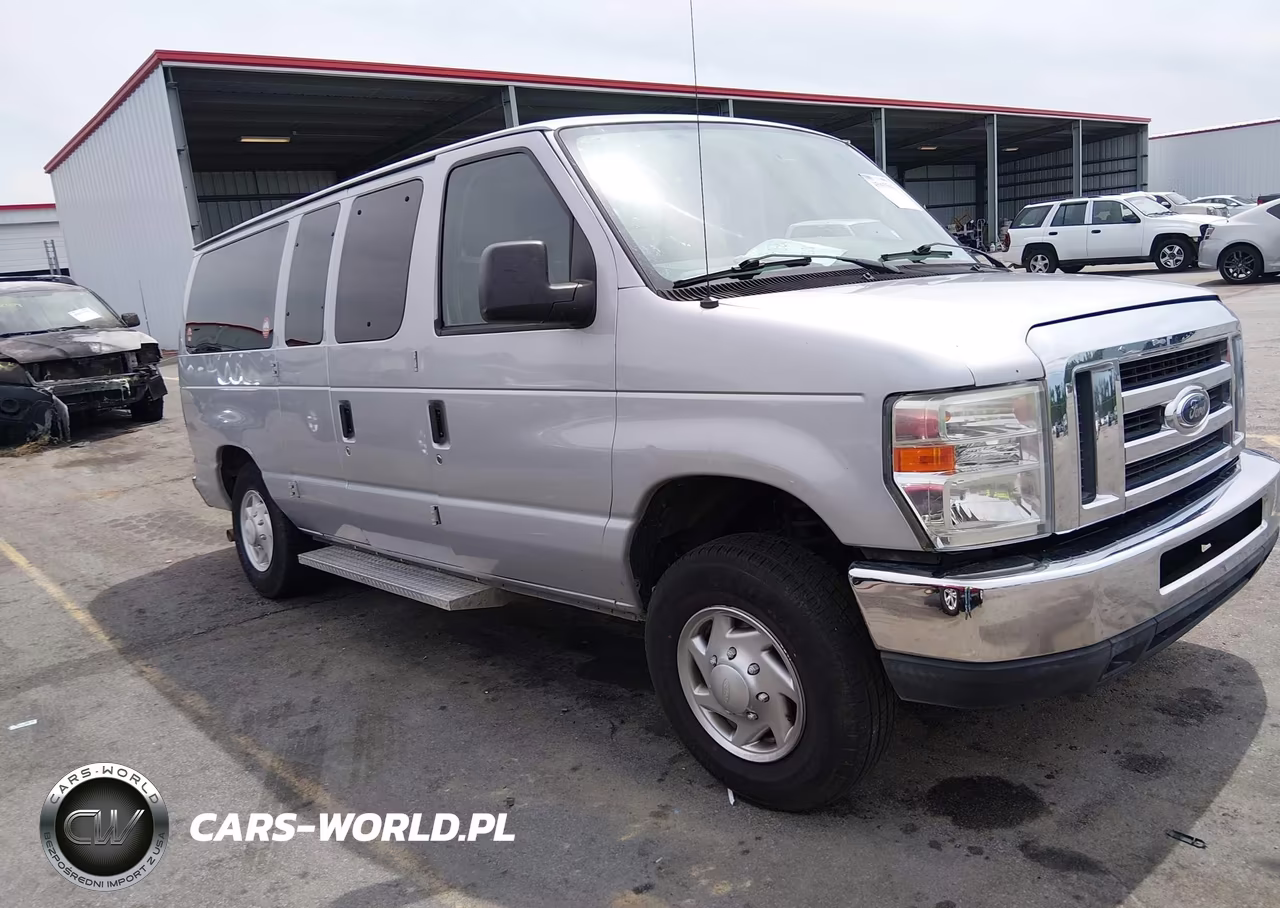 2013 Ford E-350 Super Duty Xlt