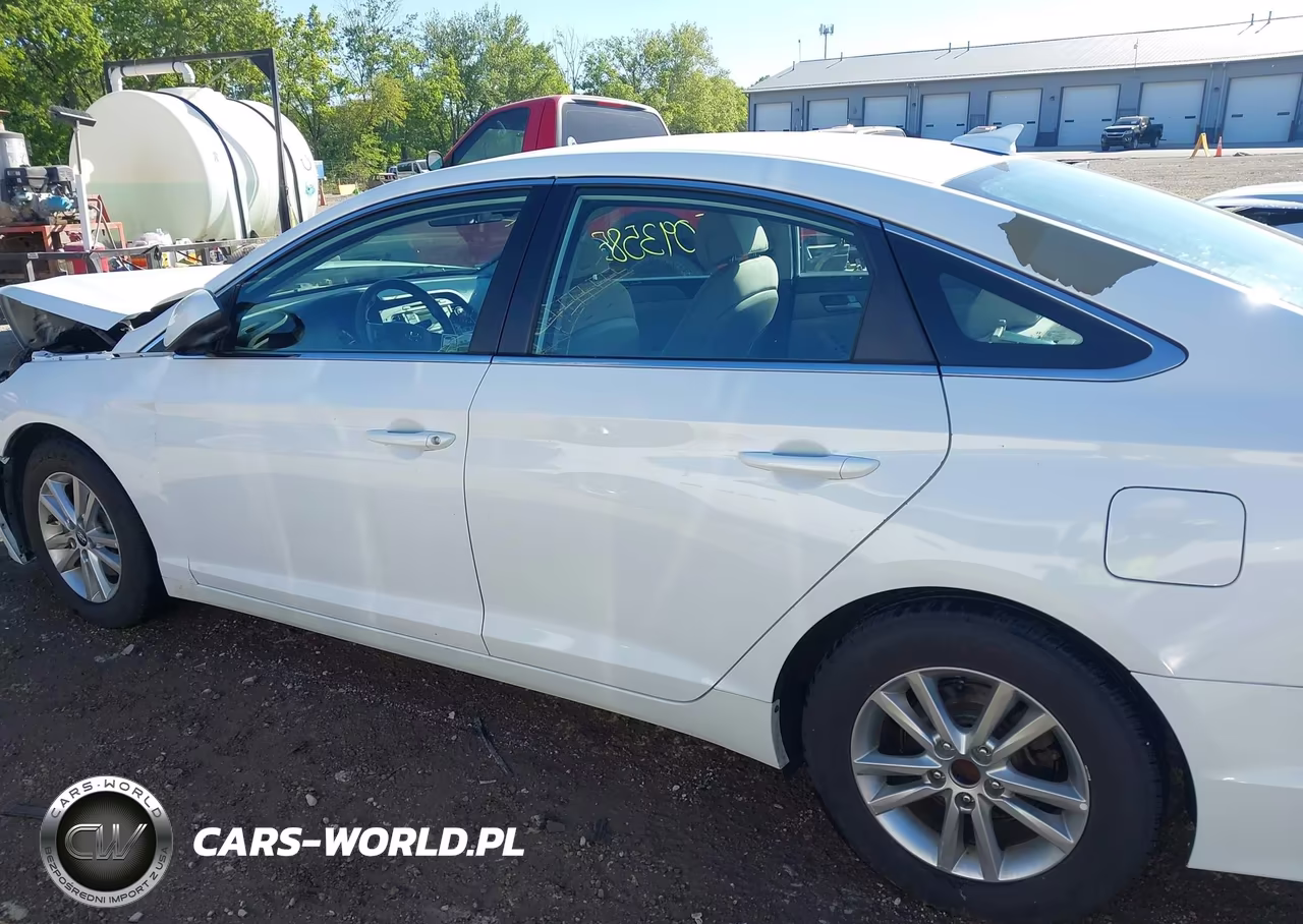 2017 Hyundai Sonata VIN:5NPE24AF8HH561104 - 14