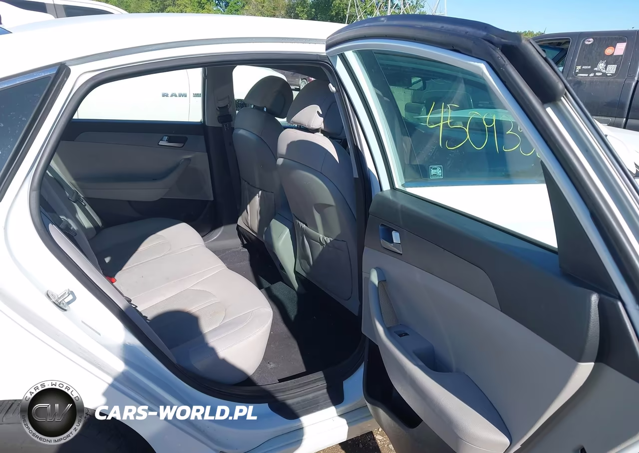 2017 Hyundai Sonata VIN:5NPE24AF8HH561104 - 8