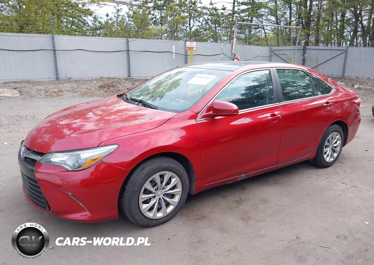 2015 Toyota Camry Hybrid Le VIN:4T1BD1FK3FU142688 - 14