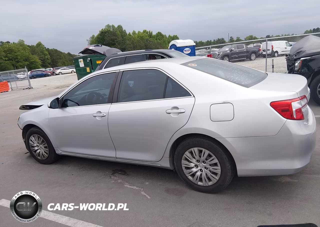 2012 Toyota Camry Le VIN:4T1BF1FK5CU024888 - 14