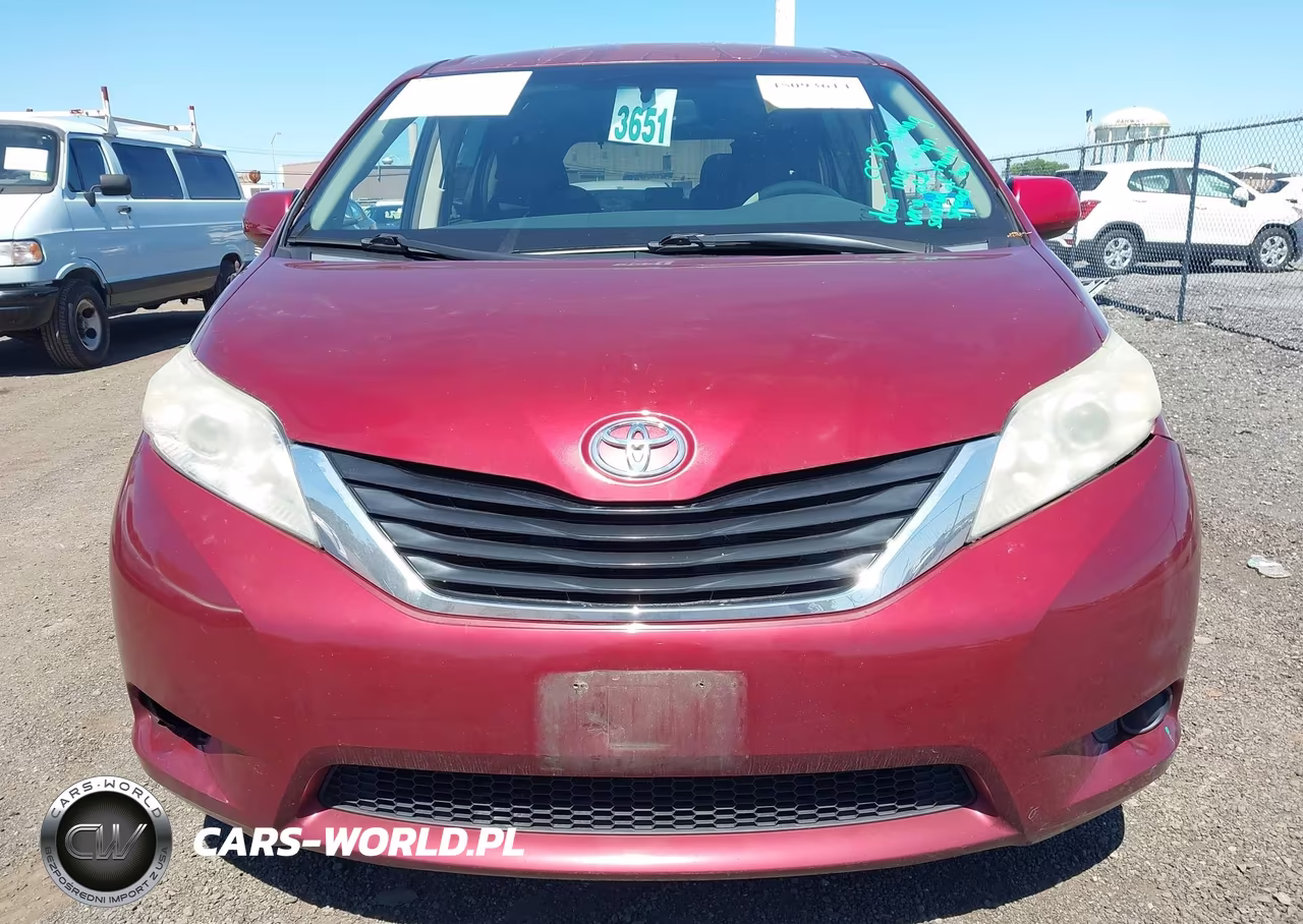 2012 Toyota Sienna Le V6 8 Passenger VIN:5TDKK3DC5CS242616 - 12