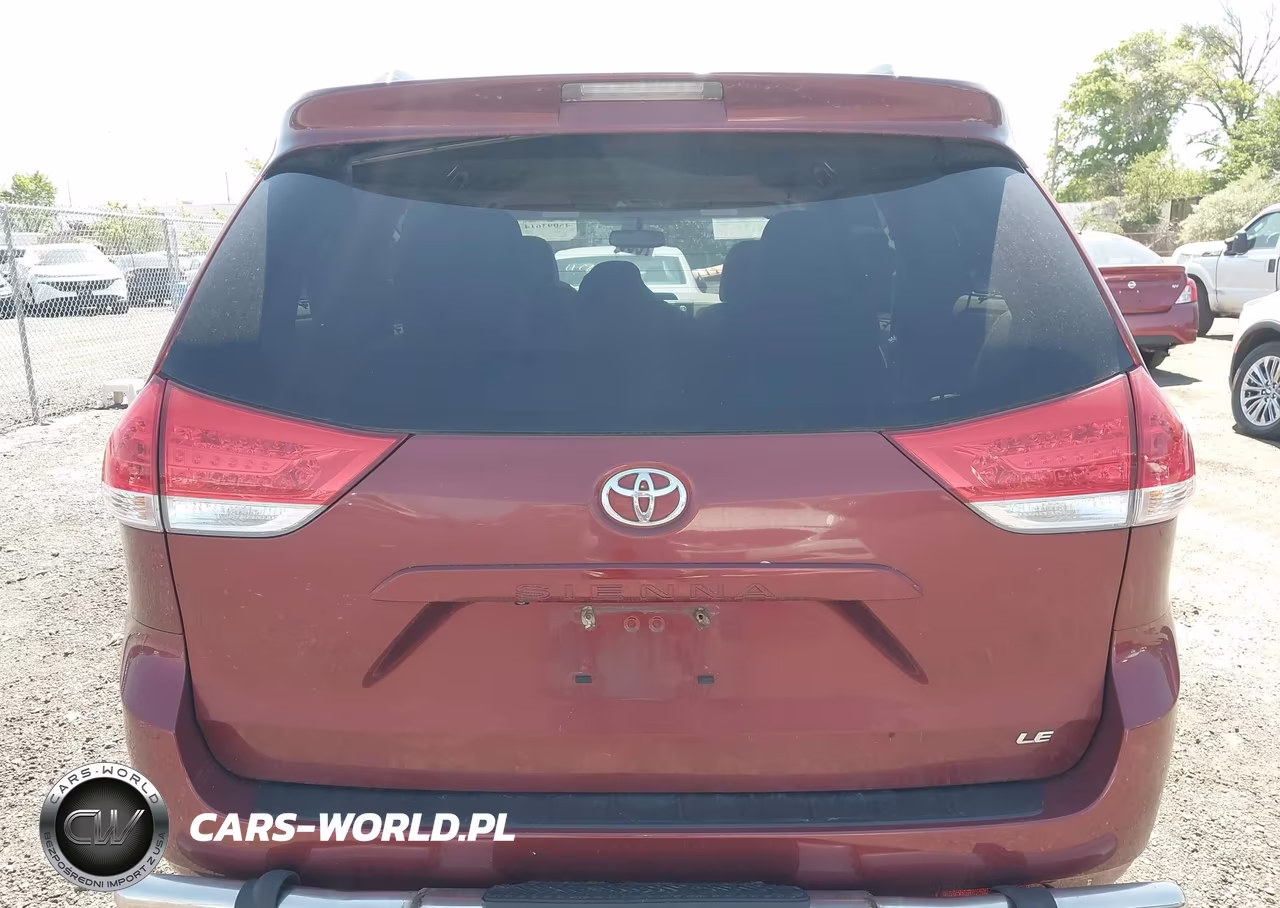 2012 Toyota Sienna Le V6 8 Passenger VIN:5TDKK3DC5CS242616 - 16